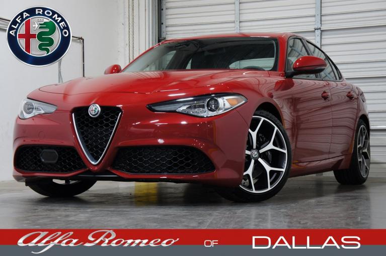 New 2019 Alfa Romeo Giulia Sport for sale $41,490 at AAN Dealer Demo Site in Gurnee IL 60031 1