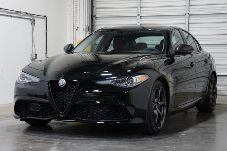 New 2019 Alfa Romeo Giulia Sport for sale $44,190 at AAN Dealer Demo Site in Gurnee IL 60031 3